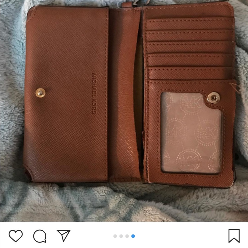 Micheal kors wallet